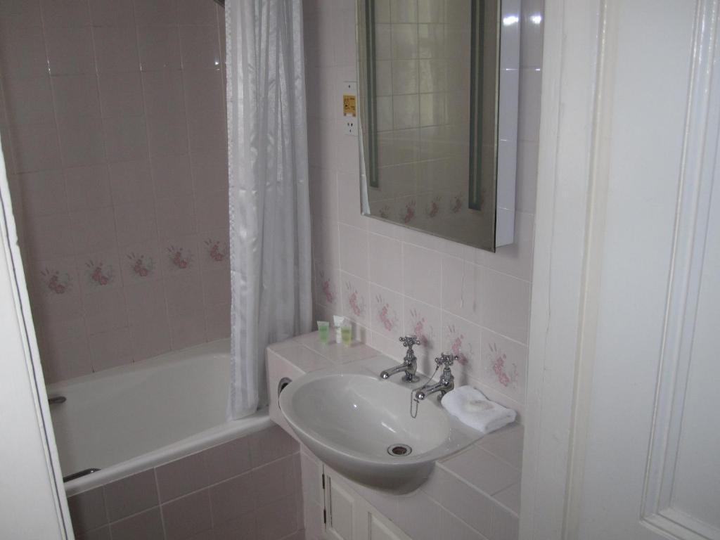 Ellerslie House Hotel Fareham Room photo